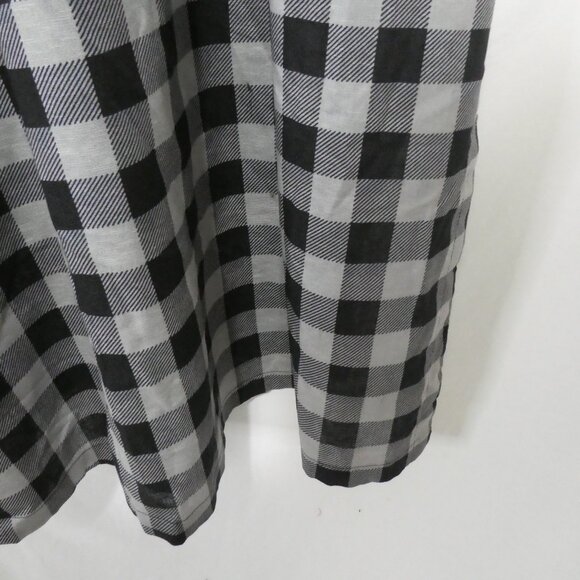 Unbranded | P2P 21.5 inches measured | Plaid and Lace Long Sleeve Dress - Picture 16 of 16